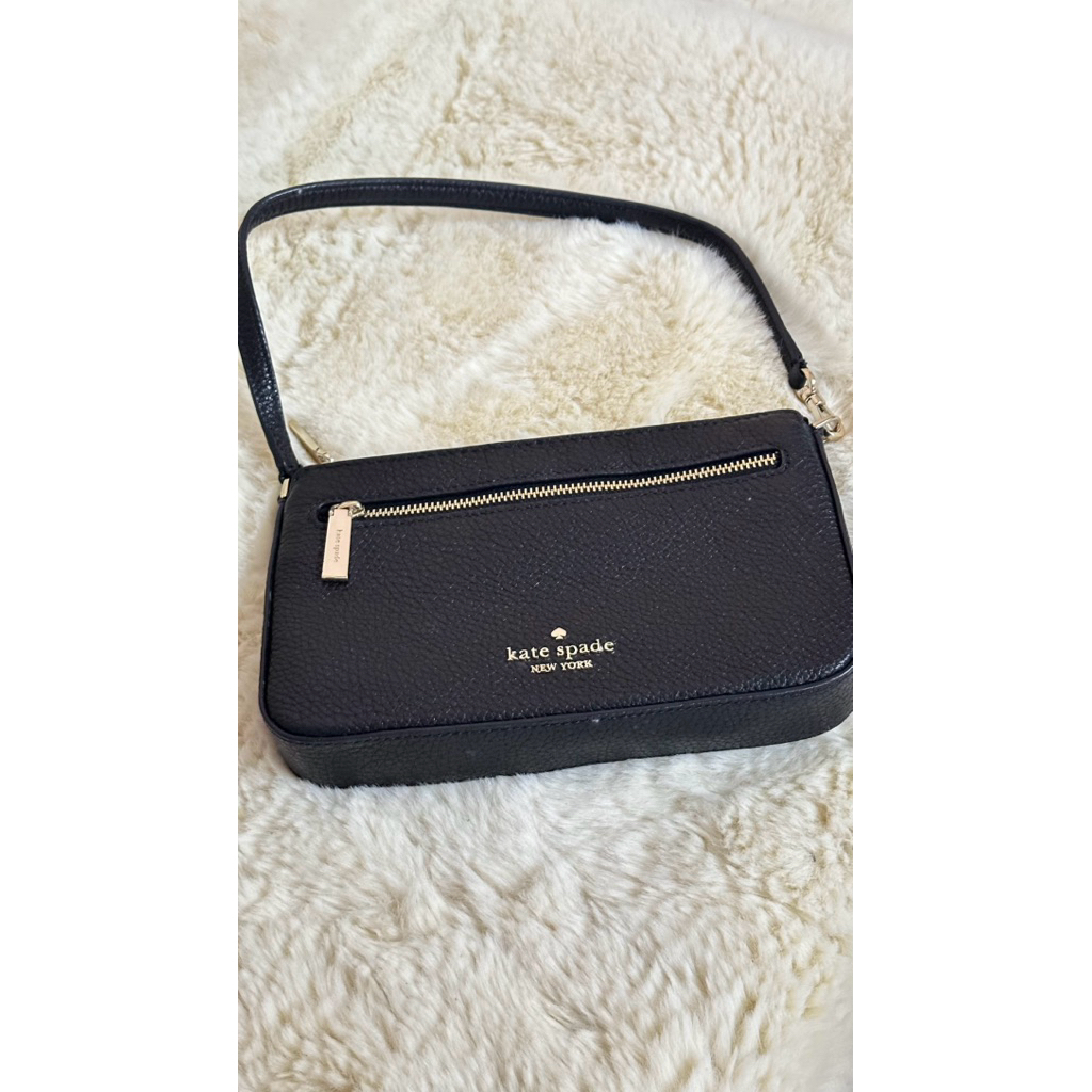 กระเป๋าถือ คล้องมือ ใบเล็ก สีดำ kate spade