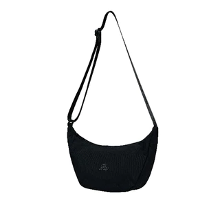Mc JEANS (แม็คยีนส์) Online Exclusive กระเป๋าสะพายข้าง Unisex กระเป๋าผ้าไนล่อน Crossbody Bag มีให้เลือก 4 สี M02Z142