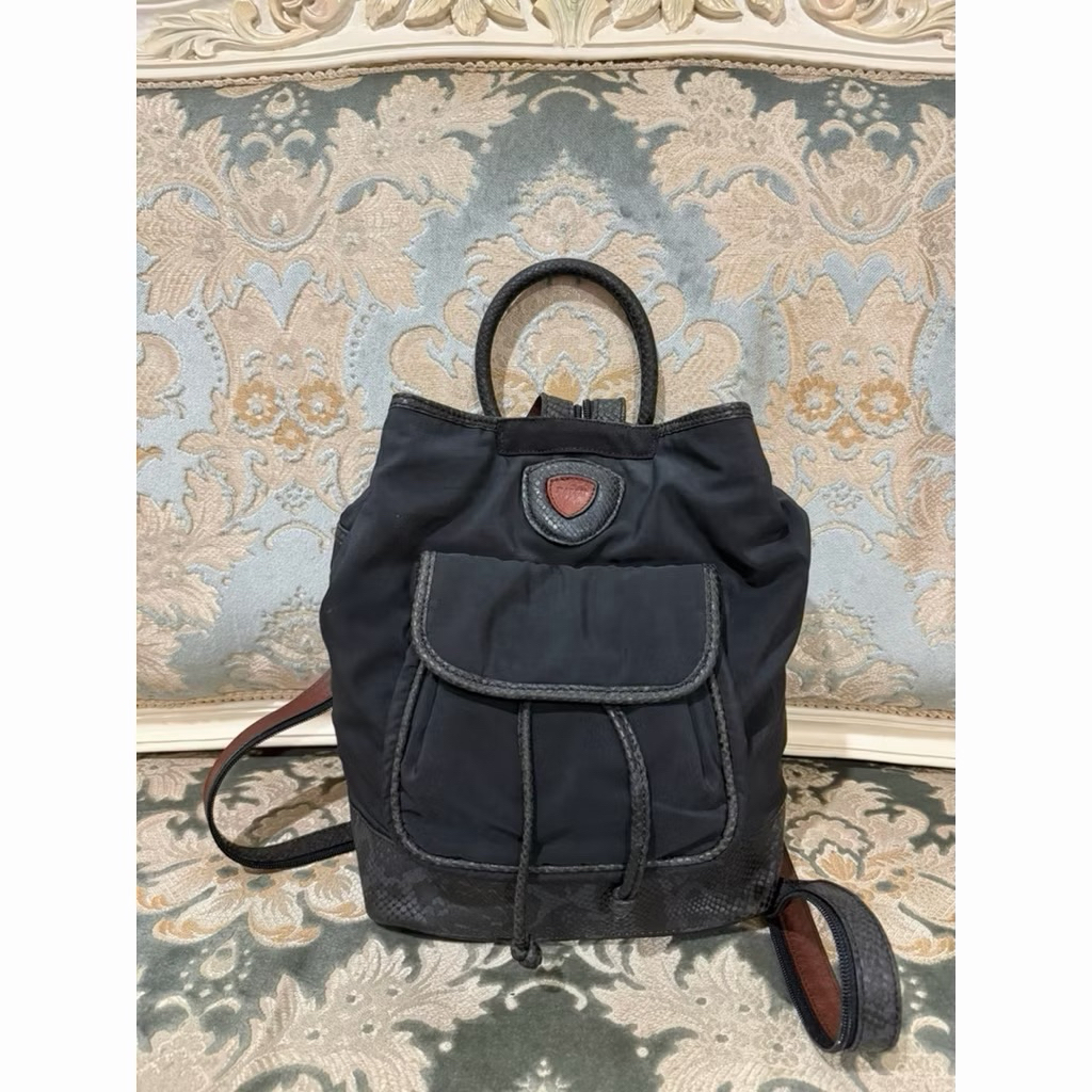 กระเป๋าเป้ Bally ของแท้ มือสอง (สภาพ 95%)