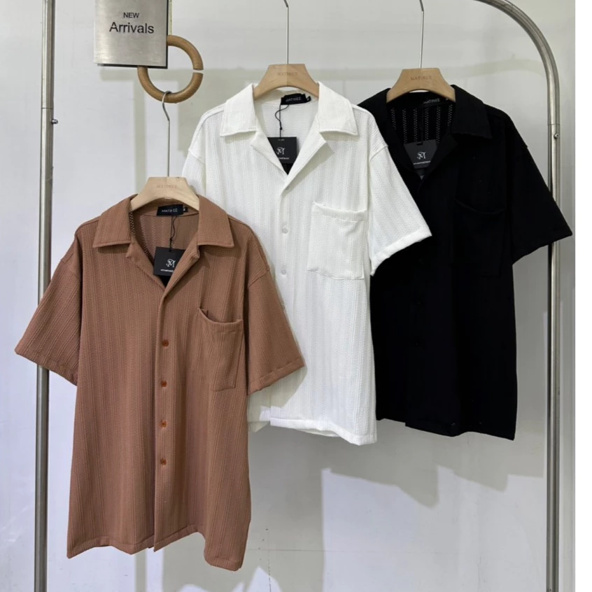เสื้อเชิ้ตผู้ชาย เสื้อเชิ้ตลายทางผู้ชาย ดีไซน์เรียบหรู ใส่สบายทุกโอกาส