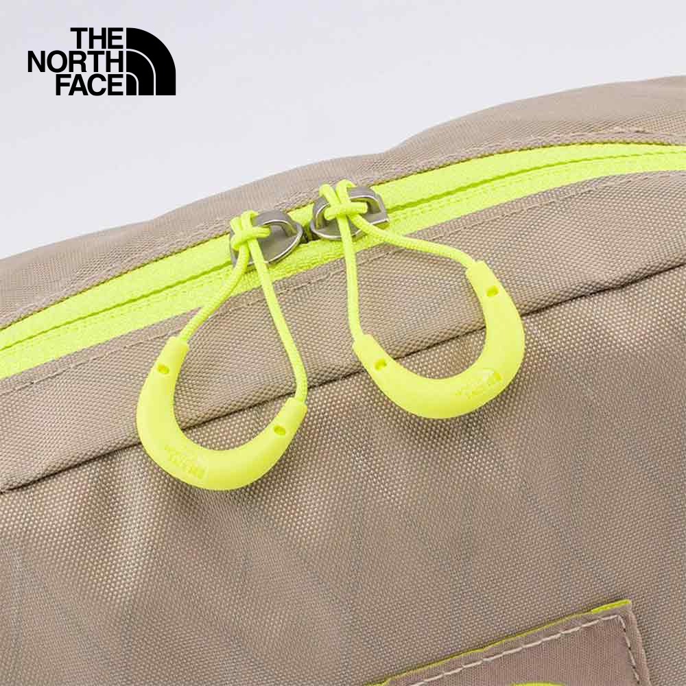 THE NORTH FACE حقيبة خصر Lightweight Lumbar — رمادي/ليموني — صورة 8