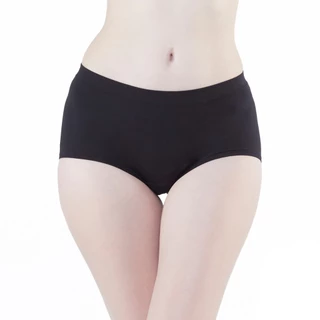 Wacoal Innovation Collagen Fabric Boyleg Panty กางเกงในรูปแบบขาสั้น รุ่น WU5K00 (L) สีดำ (BL)