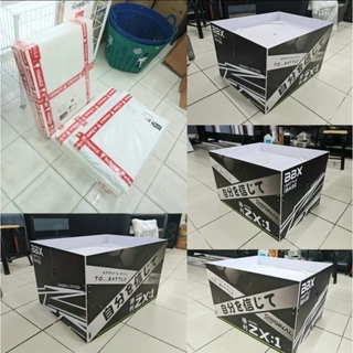 แท่นรองสนามประลอง ขนาด 65 x 50 x 40 ซม. ทำจากพลาสวูด 5 มม. น้ำหนักเบา พกพาสะดวก (ผลิต 2-4 วัน)