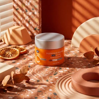 Boots Vitamin C Advanced Brightening & Smoothing Night Gel Cream 50 Ml บู๊ทส์ วิตามิน ซี แอดวานซ์ ไบร์ทเทนนิ่ง เจลครีม