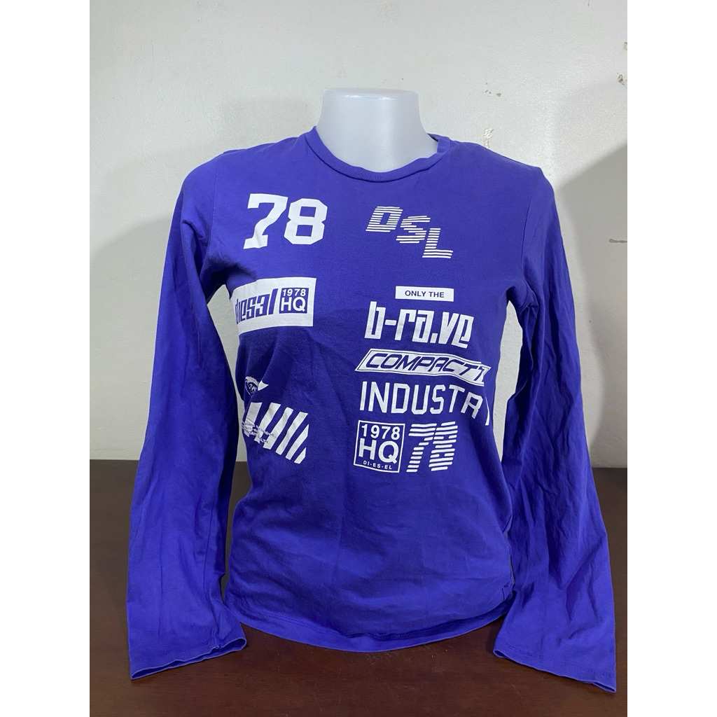 เสื้อยืดแขนยาว Diesel อก 32 แท้มือสอง สตรี