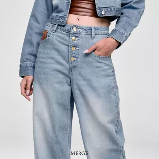 Merge Official - Baggy Button Jeans (พร้อมส่ง)