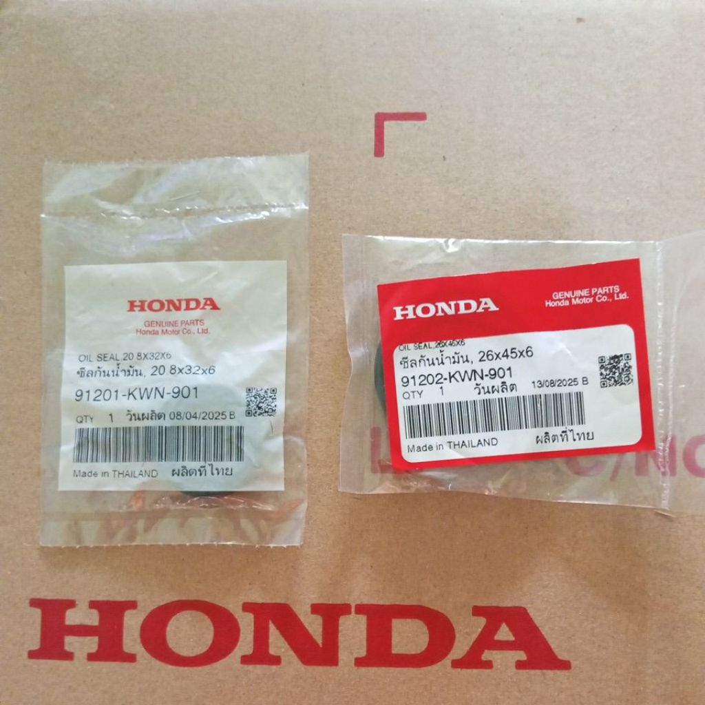 ซีลข้อเหวี่ยงซ้าย ขวา Click125i แท้ศูนย์ HONDA 91201-KWN-901, 91202-KWN-900