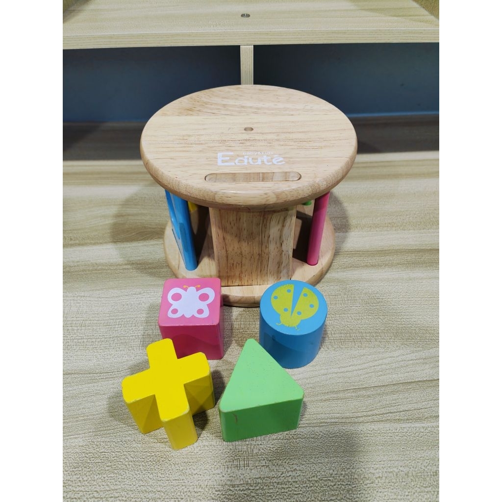 ของเล่นไม้บล็อกหยอดรูปทรง Edute Korokoro Puzzle มือสอง