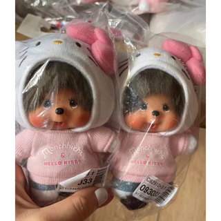 🇯🇵 นำเข้าจากญี่ปุ่น 💖 Monchhichi x Hello Kitty พวงกุญแจตุ๊กตา เสื้อฮู้ดสีชมพู ขนนุ่ม ห้อยกระเป๋าได้