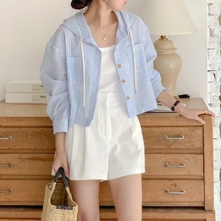 เสื้อผู้หญิงสไตล์เกาหลี ลายทาง แขนยาว ทรงสั้น เสื้อเชิ้ตฮู้ดดี้ เสื้อมีฮู้ด ทรงหลวม