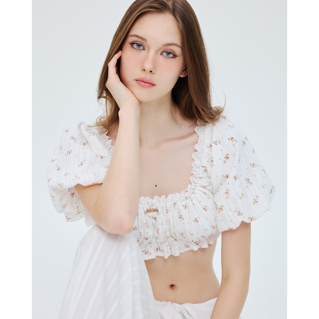 SISTER.RRR : BLOOM TOP เสื้อแขนพองดีเทลลูกไม้