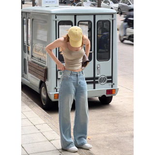 Emma jeans 1090.- กางเกงยีนส์ขากระบอกกลาง เอวกลาง ทรงสวย ดีไซน์กระเป๋าโค้งเพิ่มความเก๋ เนื้อผ้ายีนส์พรีเมียม