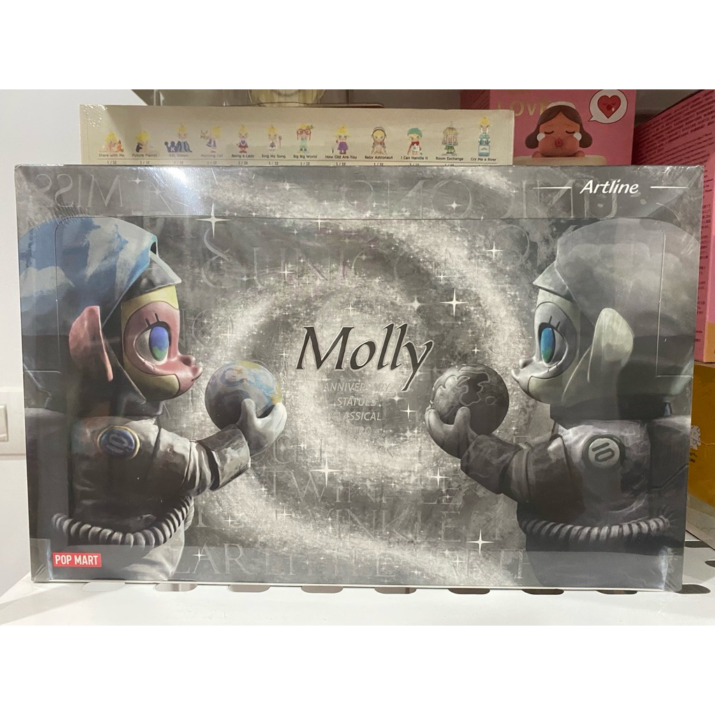 MOLLY Anniversary Statues Classical Retro