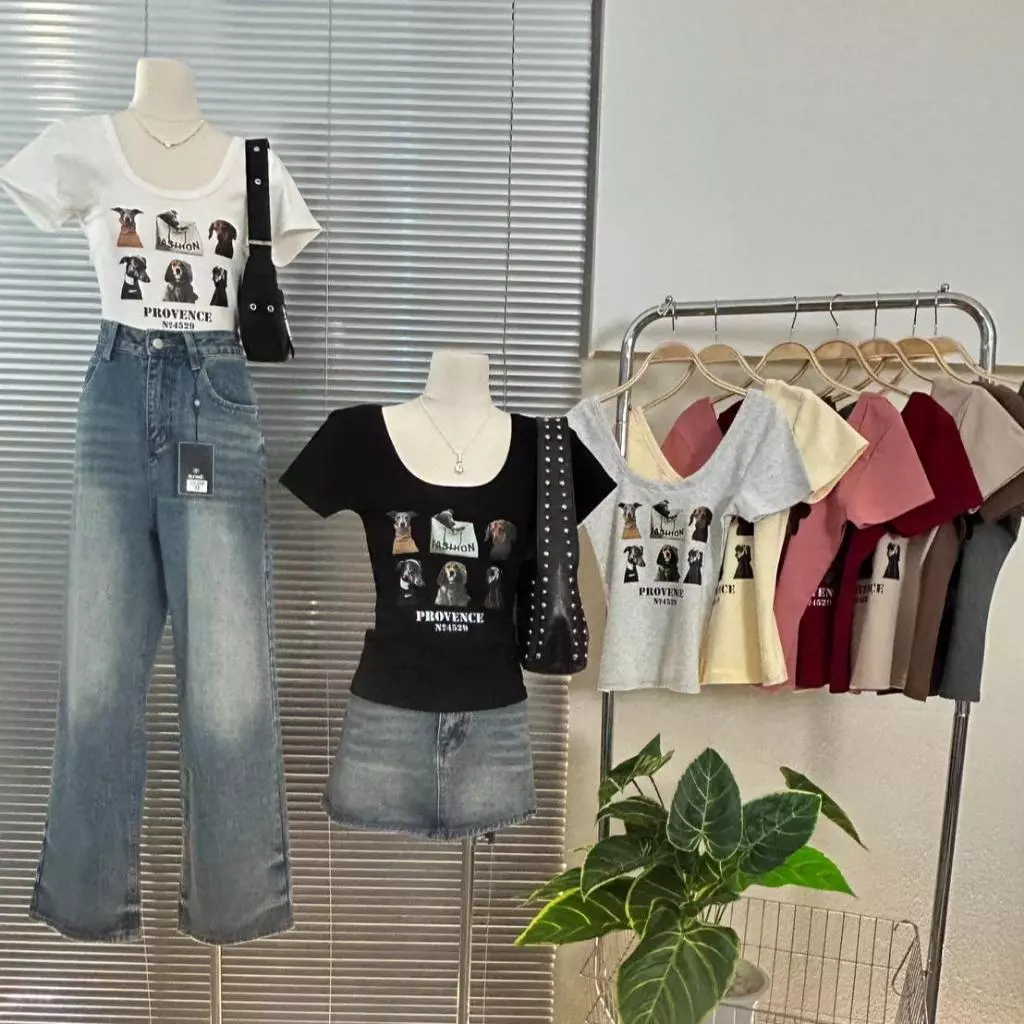 216-217 รุ่นProvy Tee(โพ-วี่ ที) เสื้อยืดทรงเข้ารูปคอเหลี่ยม ดีไซน์สกรีนน้องหมาสุดเก๋ ให้ลุคขี้เล่นปนเท่แบบมีสไตล์