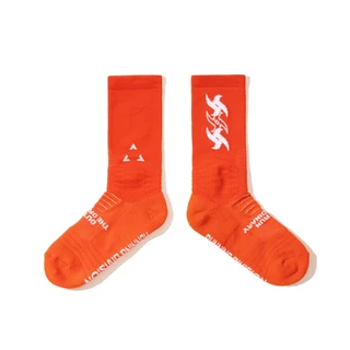 ถุงเท้าวิ่งแบบรองรับการกระแทกใต้ฝ่าเท้า | Culture Essential Running Crew Socks | ถุงเท้าแฟชั่น ถุงเท้าคอตต้อน ถุงเท้าบาส