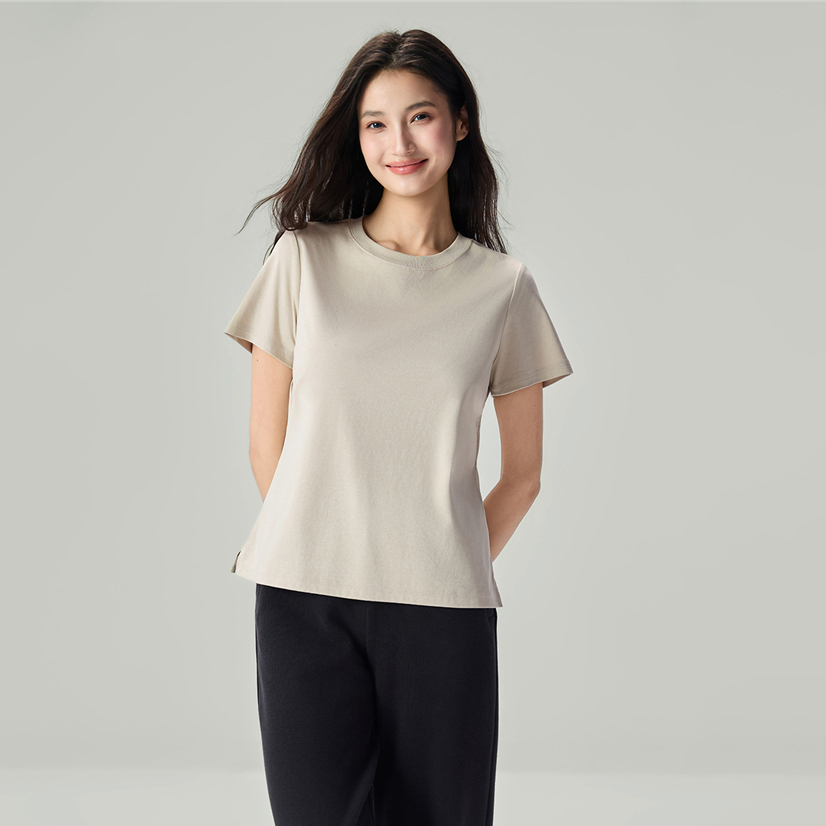 GIORDANO تيشيرت نسائي Luxe Touch — صورة 3