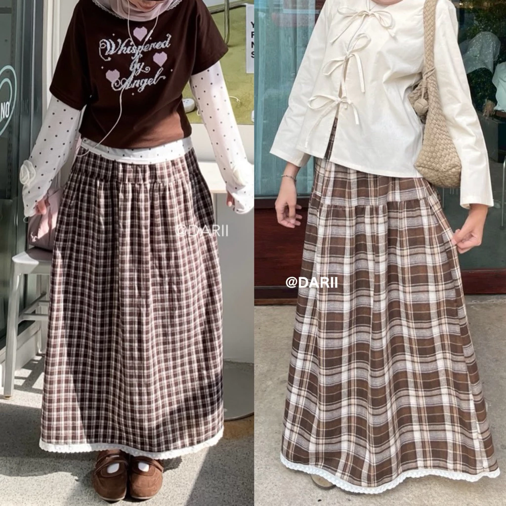 Damee Skirt | กระโปรงยาว แต่งชายลูกไม้