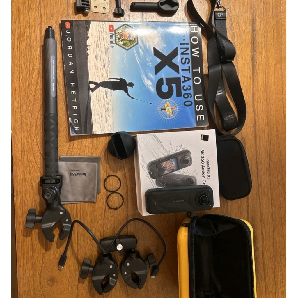 Insta360 X5 8K กล้อง 360° Motorcycle Ultimate Bundle + MicroSD 512GB