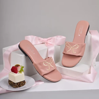LEAVESSHOES รองเท้าแตะผู้หญิง รุ่น Ninnin รองเท้าแตะแบบสวม ตกแต่งลายปักโบว์ พื้นนุ่ม ใส่สบาย สไตล์เกาหลี แฟชั่นน่ารัก