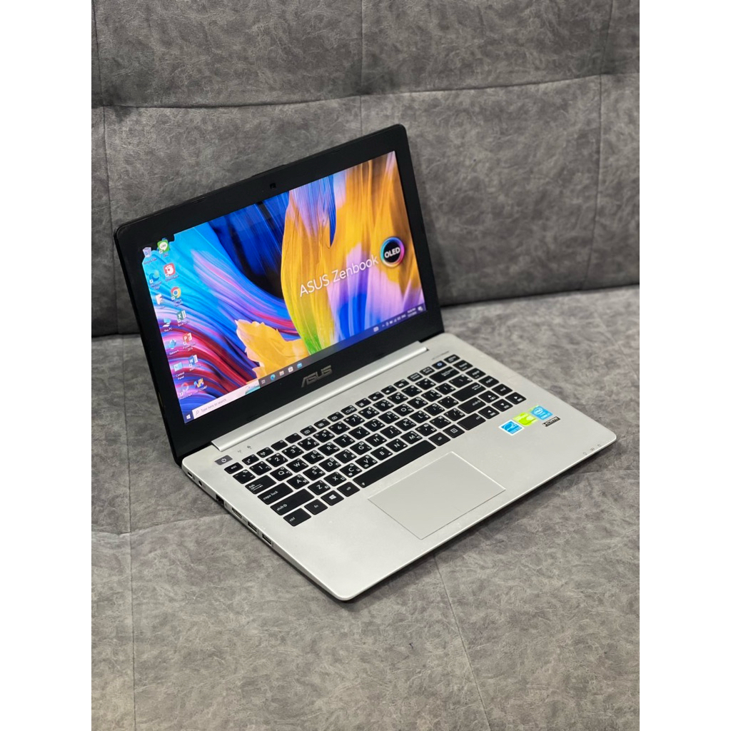 ASUS i7 RAM 8 GB HDD 500 GB แบทเก็บไฟ การ์ดจอเเยก NVDIA GeForce