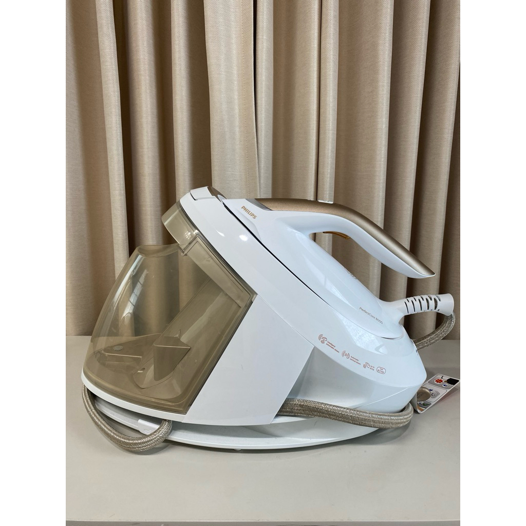 เตารีดไอน้ำ Philips Perfect Care 8000