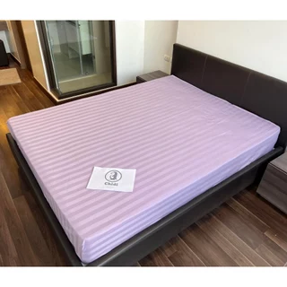 [เฉพาะผ้าปู]ผ้าปูที่นอนสีพื้นลายริ้วขนาด 3, 3.5, 4, 5, และ 6 ฟุต ใช้ได้กับที่นอนสูงประมาณ 6-12 นิ้ว