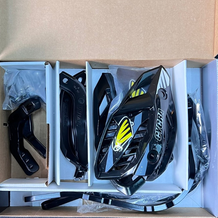 การ์ดแฮนด์ CYCRA PRO BEND ULTRA W/HCM CLAMP 1 1/8TH [28.6 MM.) BLACK 1CYC-7506-12HCM