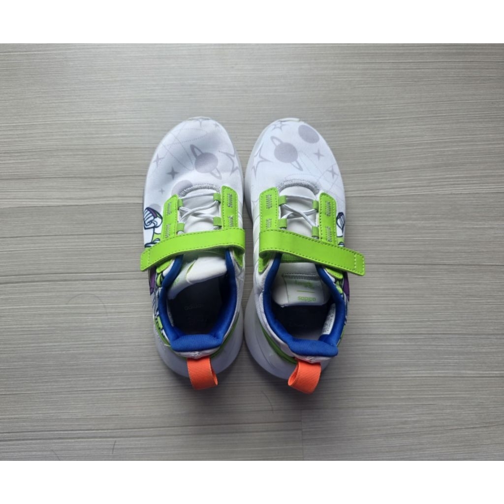 รองเท้าผ้าใบเด็ก adidas buzz lightyear size UK 13 / US 13.5