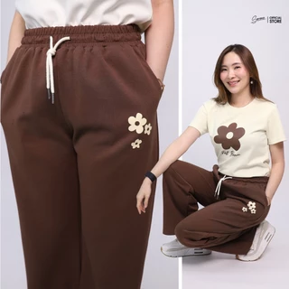 Serene's Choice ชุดเซตผู้หญิง รุ่น Full Bloom เสื้อแขนสั้น และ กางเกงขายาว ทูโทน ลายดอกไม้ | Two-Tone Floral Print Set