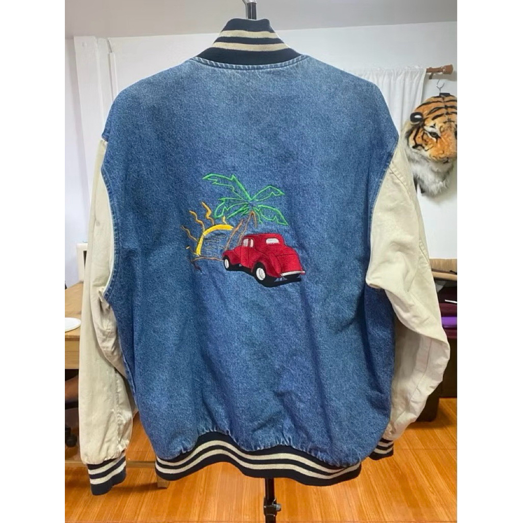 เสื้อ Auburn Sportswear Vintage 1980s  Made in U.S.A มือ2 อก 25.5นิ้ว ยาว 28.5นิ้ว ราคา 1800 บาท