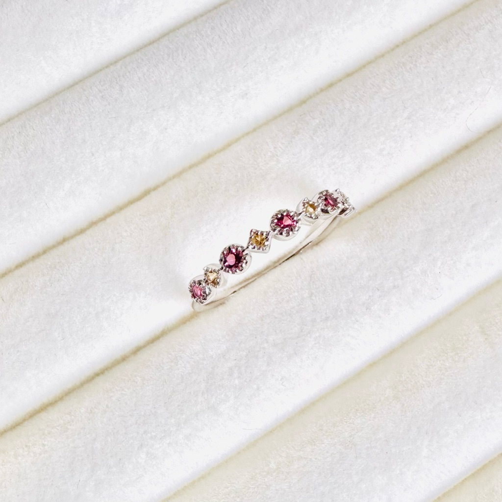 แหวนเงินแท้ 925 ฝังพลอยพิ้งค์ทัวมาลีน(Pink Tourmaline) สลับพลอยซิทริน(Citrine) เป็นคู่พลอยที่ลงตัวมาก สวยหวานมากๆๆๆๆค่ะ