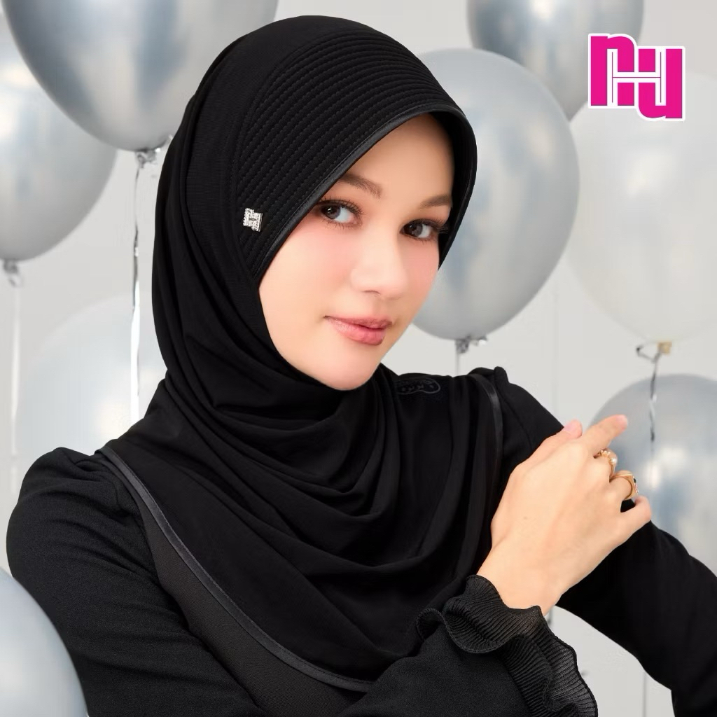 NUNUH CLASSIC (ฟองน้ำตรง) - ผ้าคลุมสวมสำเร็จคลาสสิคสีดำ