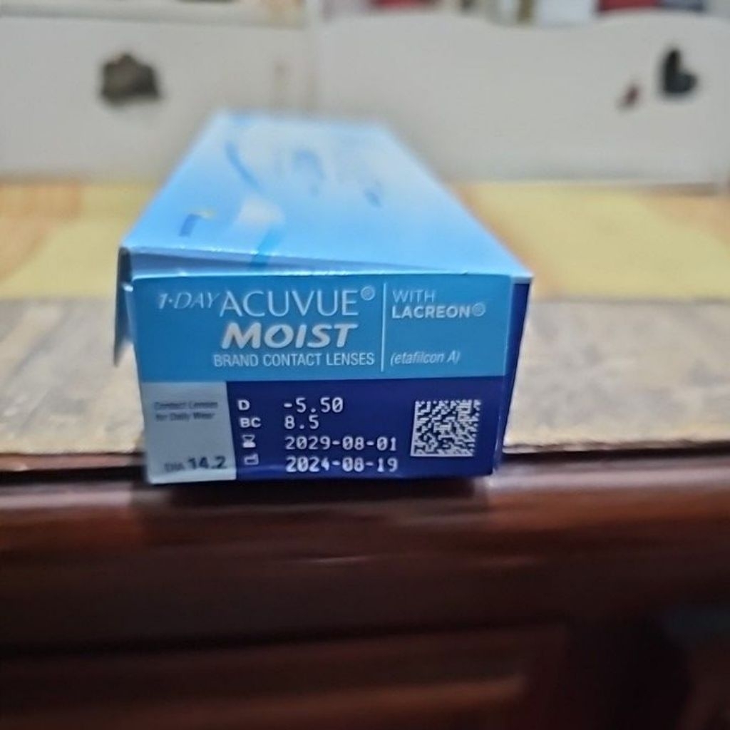 1 day acuvue moist -5.5