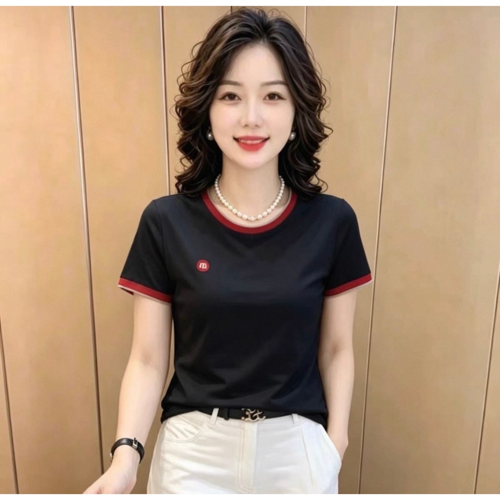 เสื้อยืดแขนสั้นสำหรับผู้หญิง: ดีไซน์คัลเลอร์บล็อกสุดเก๋พร้อมลายกราฟิกการ์ตูน เสื้อคุณภาพดีสไตล์มินิมอลที่สวมใส่สบายในลุค