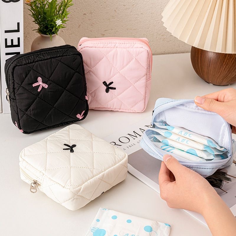 🔥พร้อมส่ง กระเป๋าเก็บผ้าอนามัยแบบผูกโบว์น่ารัก กระเป๋าใส่เหรียญสำหรับเดินทาง ขนาดกะทัดรัด พกพาสะดวก