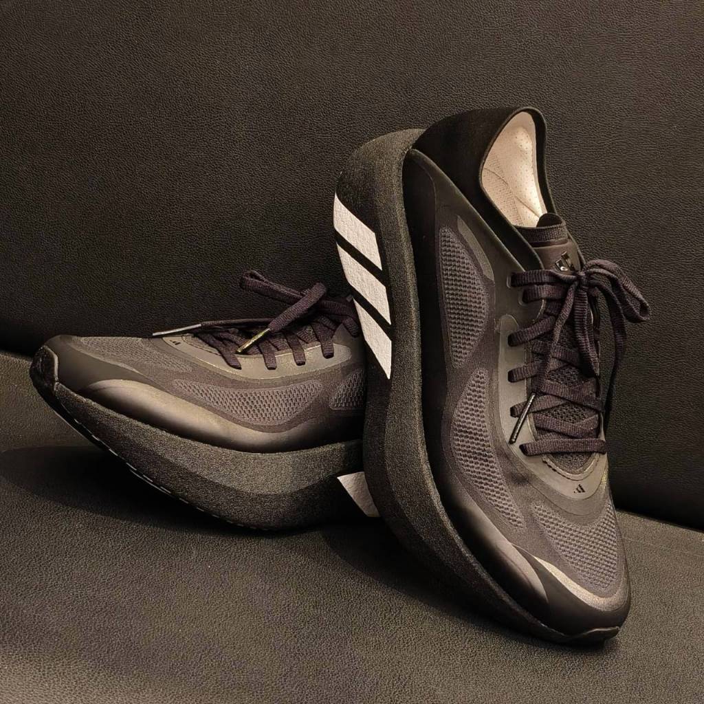 รองเท้าวิ่งผู้หญิง HYPERBOOST RUN สี CBLACK/FTWWHT/CBLACK