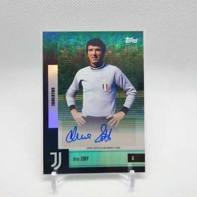 Topps Team Set Juventus 25/26 - Dino Zoff - Juventus - Base Autograph Green /99