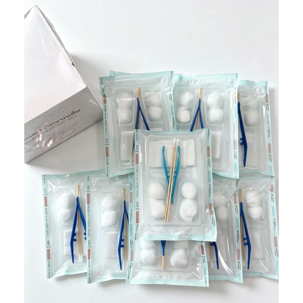 ชุดทำแผลปราศจากเชื้อยกกล่อง12ชุด/กล่อง1ชุดประกอบด้วยสำลี0.50g4ก้อนก๊อส2*2จำนวน4ชิ้นไม้พันสำลีsจำนวน2ไม้ที่คีบ1อันถาด1อัน