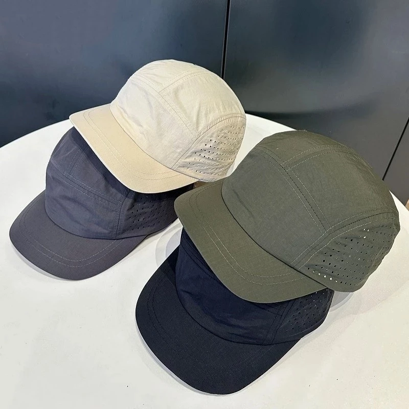 Hotcap ชิปปิ้ง💕หมวกกันแดดปีกสั้น น้ำหนักเบา ระบายอากาศได้ดี แห้งเร็ว เหมาะสำหรับเล่นกีฬาฤดูร้อน เรียบง่ายและทันสมัย