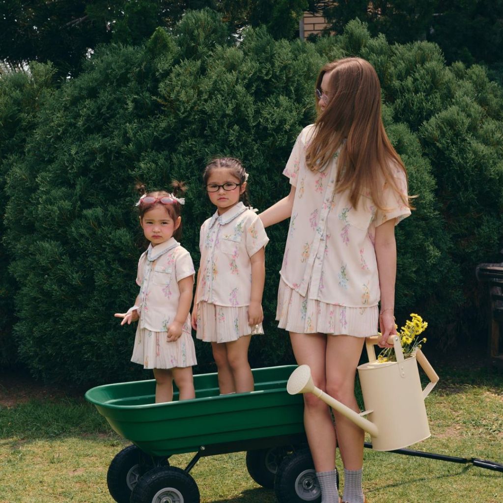 La Mignonne (S-XL) Gracie Leah Set ชุด เซต 2 ชิ้น ใส่เที่ยว งานกระดุมหน้าใช้งานได้จริง กางเกงเป็นแบบอัดพลีทมีกระเป๋า