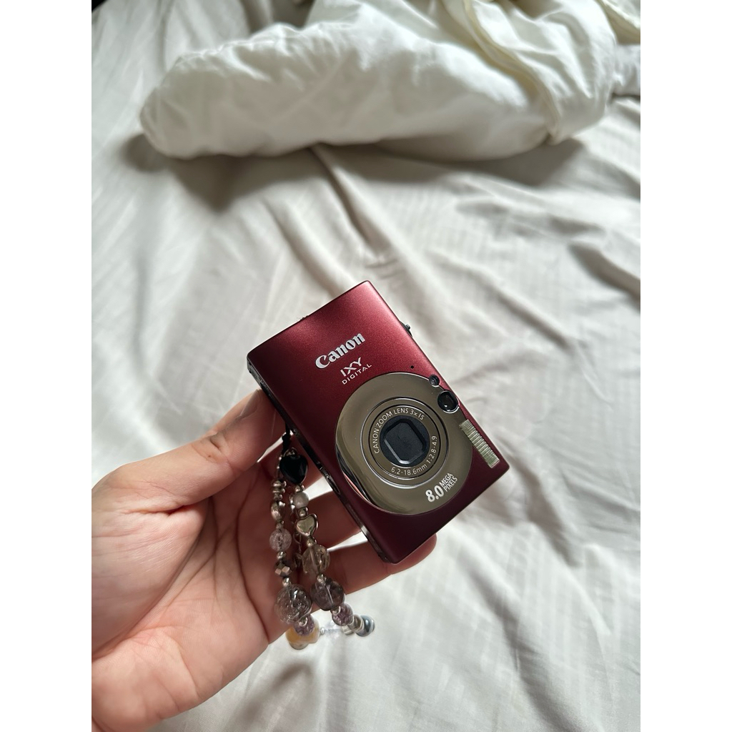 Canon Ixy 20 is / used like new✨