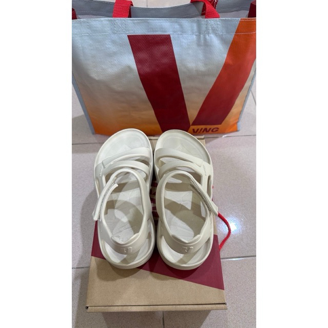 รองเท้าVING KIRION1.5 Turtledove Size 36 มือสองงงง