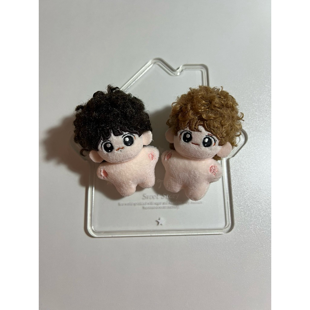 ตุ๊กตา Jungkook / Taehyung 5-7 cm. bts doll 2 ตัว