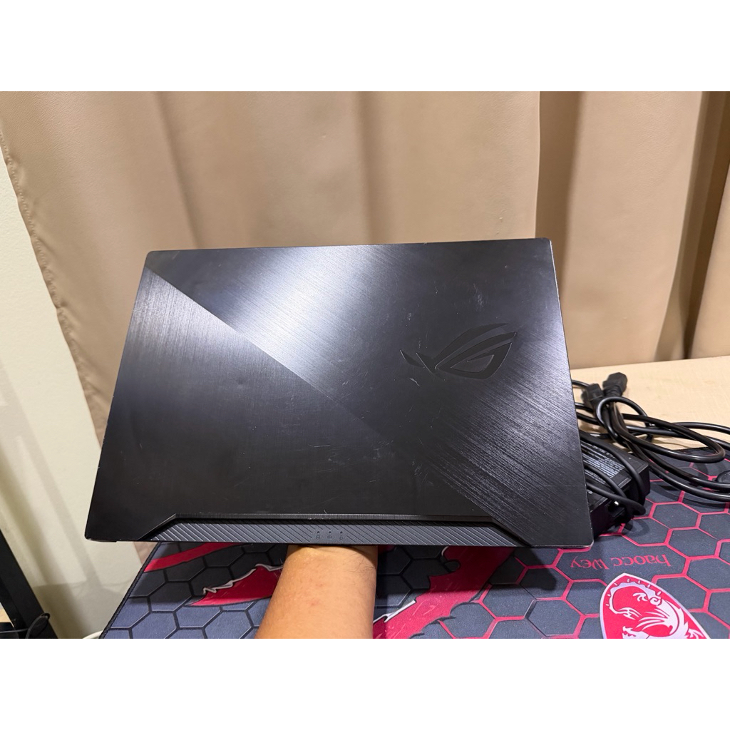 Notebook Asus ROG Zephyrus G GA502DU-AL005T GTX1660Ti ทำงาน เล่นเกมอื่นๆ สอบถามเพิ่มเติมได้ครับ