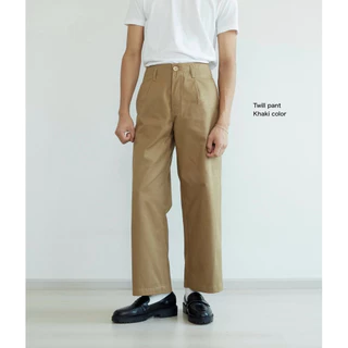 BROWN BUTTONS TWILL PANTS KHAKI ๅกางเกงทรงกระบอกตรง ผ้าคอตตอน สีกากีเข้ม