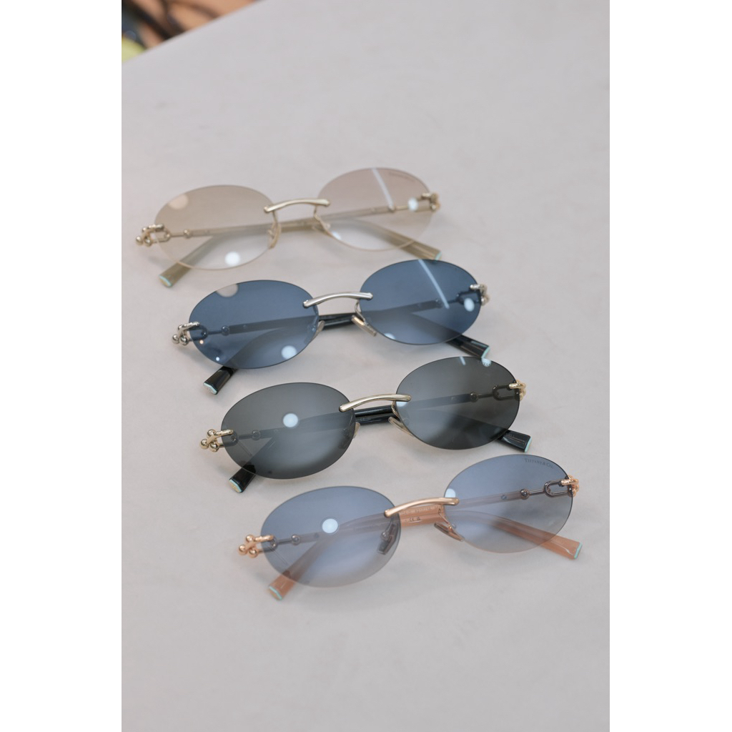 แว่นกันแดด TIFFANY & Co. TF3104D
