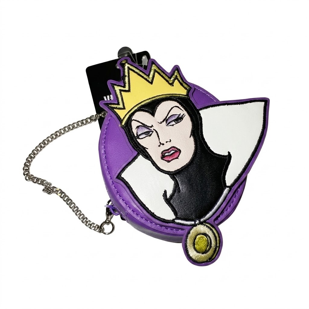 Disney ของแท้ กระเป๋าเหรียญ Evil Queen จาก Snow White สีม่วง