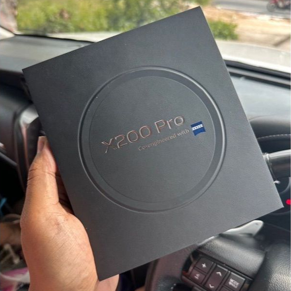 vivo X200 Pro (16 512GB) Titanium Grey (5G)(ของใหม่ยังไม่แกะกล่อง) 15000