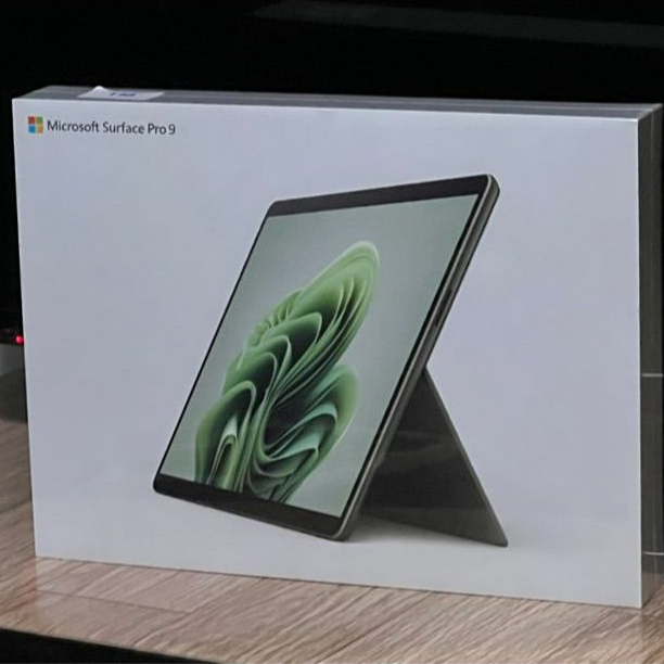 Microsoft Surface Pro9 i7/16/512 (QEZ-00068) frest + surface singnature keyboard  Surface Pro 9 ประก
