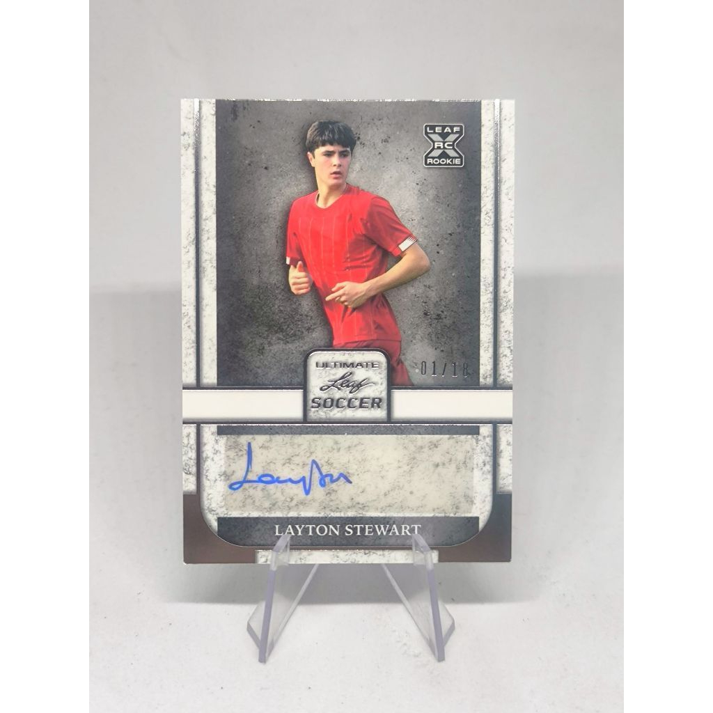 การ์ดลายเซ็นนักฟุตบอลดาวรุ่ง Leaf Ultimate Soccer Layton Stewart 1/18 Futures Rookie Liverpool F.C.